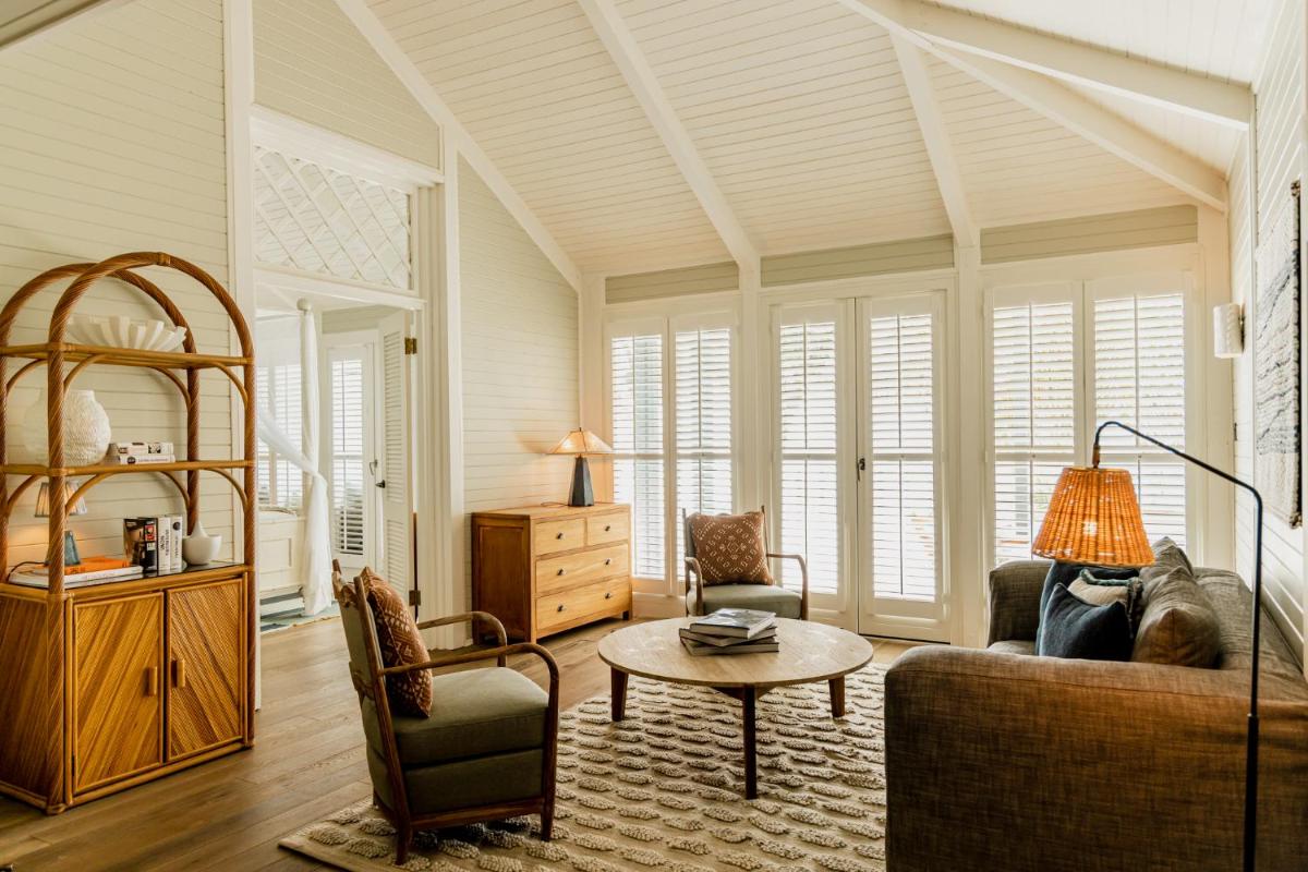 Soho Beach House Canouan - Housity