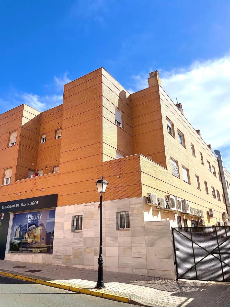 Apartamento Liru Bormujos, a 5 minutos de Sevilla - Housity