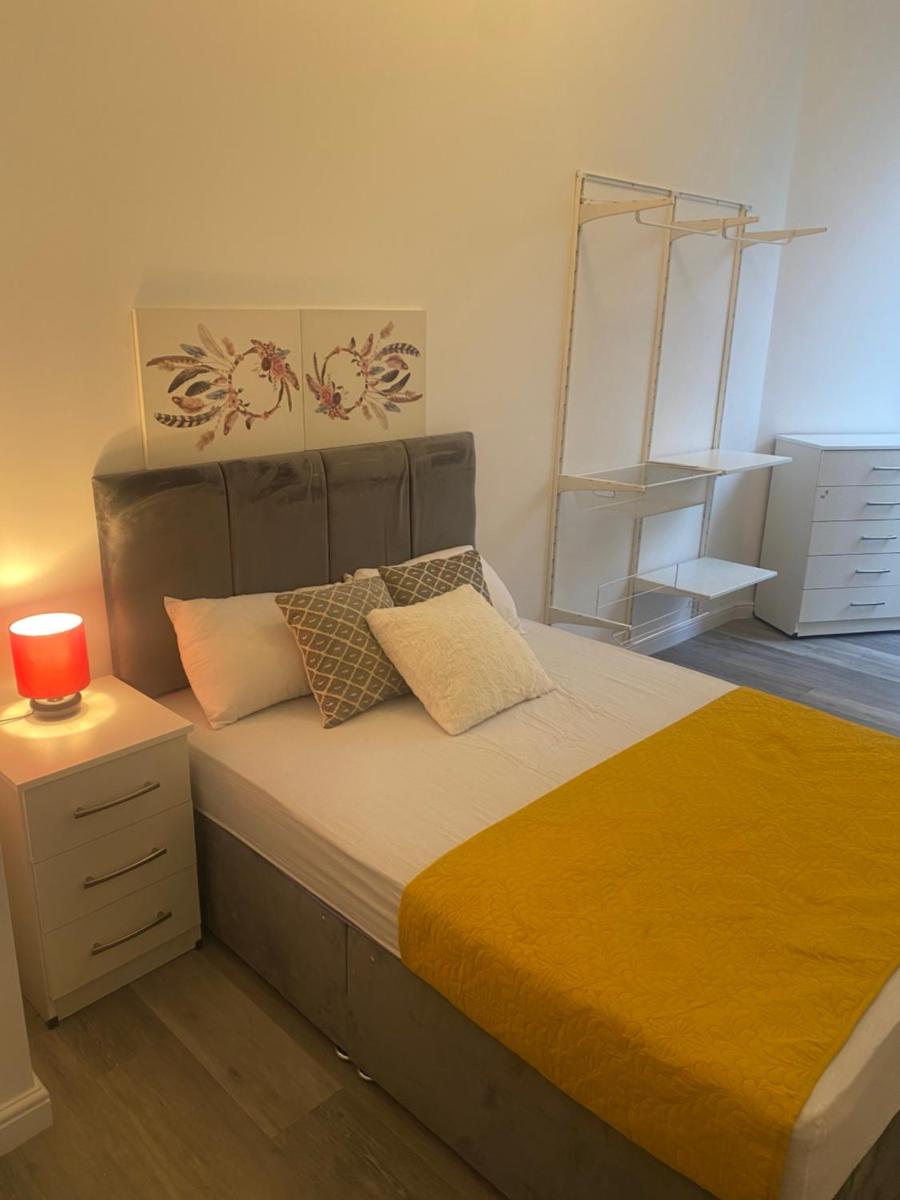 SEV House, Wakefield City Center - Housity