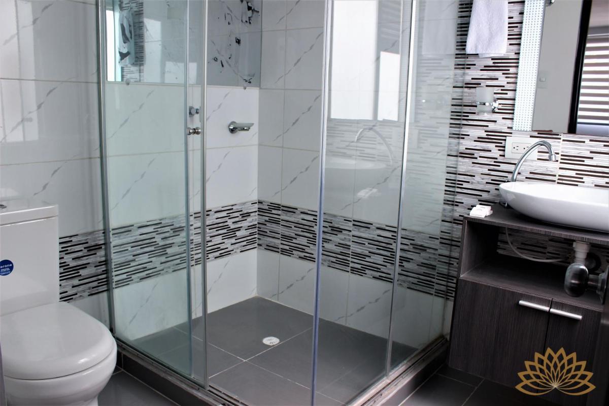Apartahotel Dorado Central - Housity