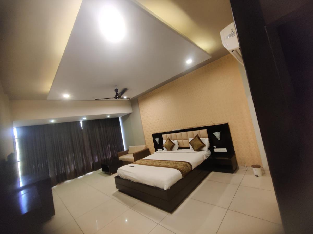 HOTEL RESTANDVIEW - Housity