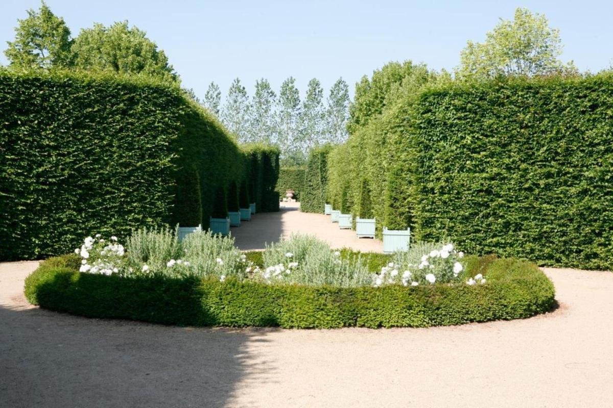 Château d'Ainay-le-Vieil - Housity