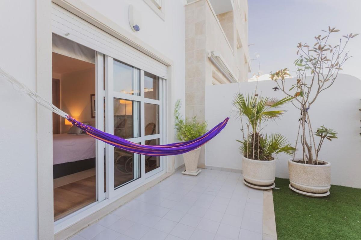 Best Houses 40 - You me and the sea - Housity