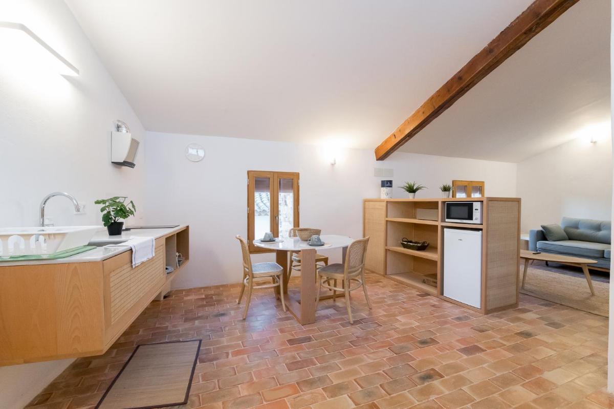 Casa Montesa - Housity