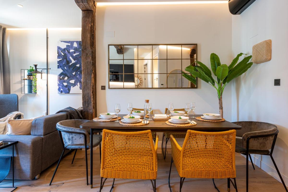 Class Bilbao AC by Staynnapartments - Housity