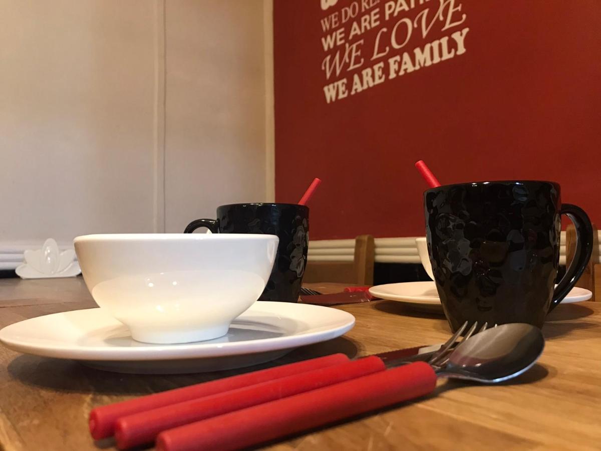 Kawi Hostel - Housity