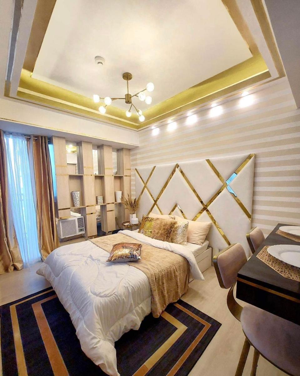 Royale at Azure North Bali Tower - Housity