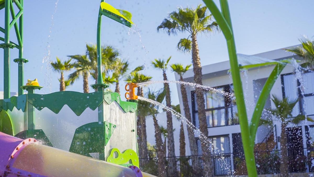 Jardín al aire libre en Alannia Salou