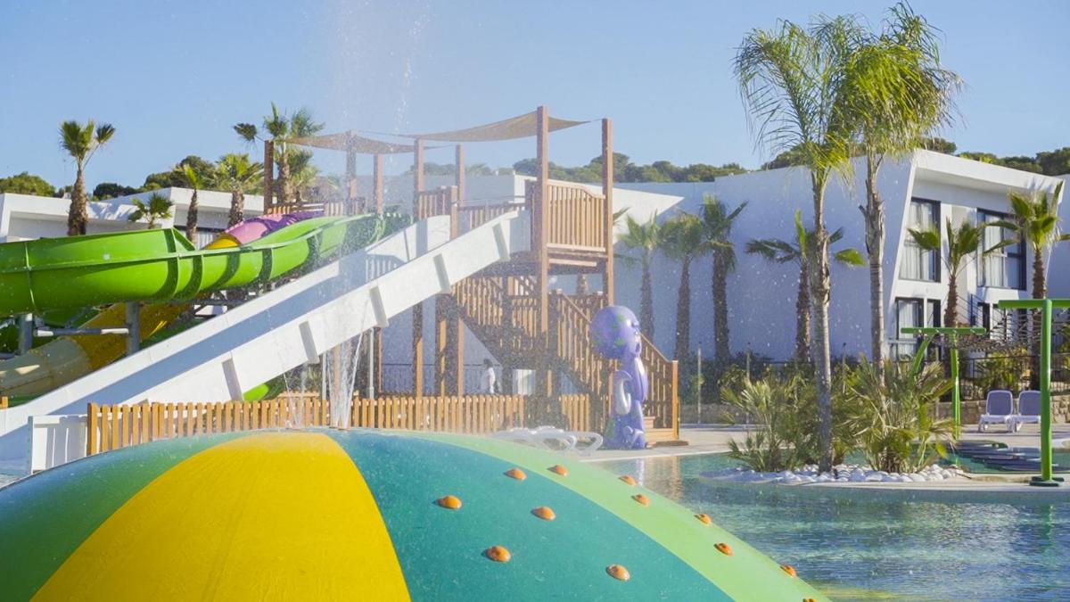 Piscina en o cerca de Alannia Salou