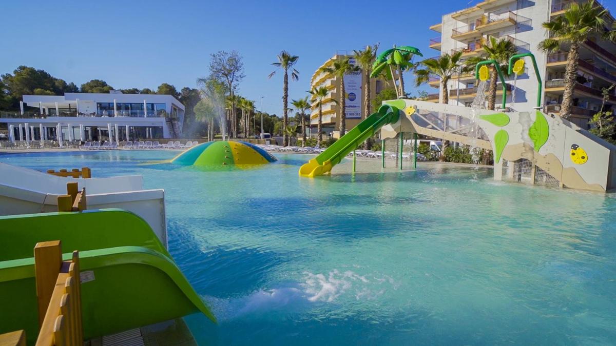 Piscina en o cerca de Alannia Salou