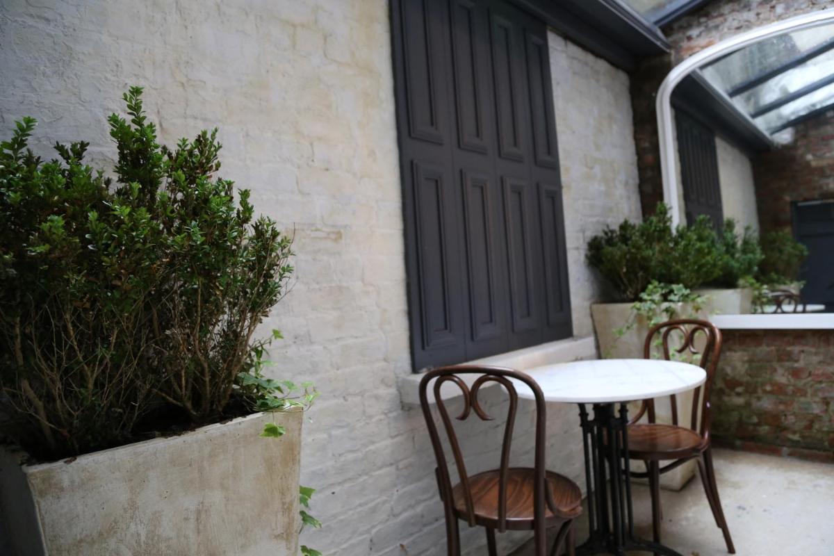 Number 8 The Townhouse - Housity