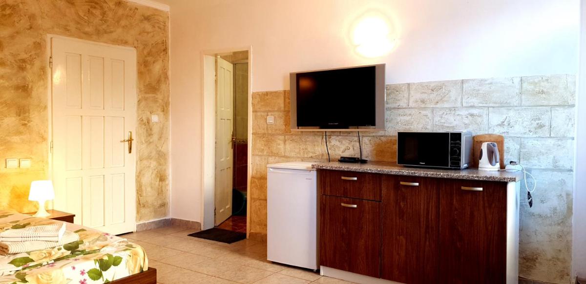 Andro Apartments - Housity