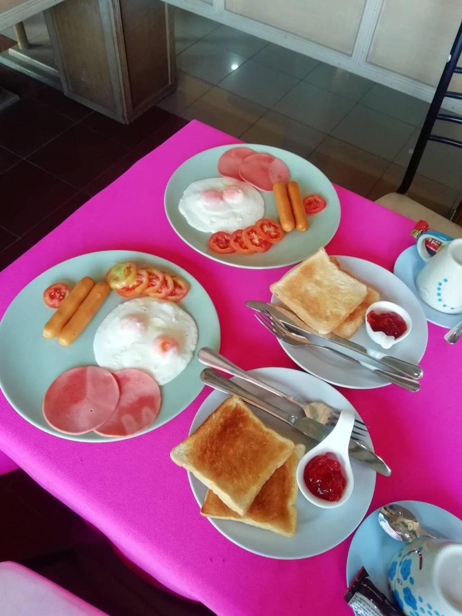 Suitetrails - โรงแรมเมืองเพรียวอินน์ Mueang Phriao Inn Hotel
