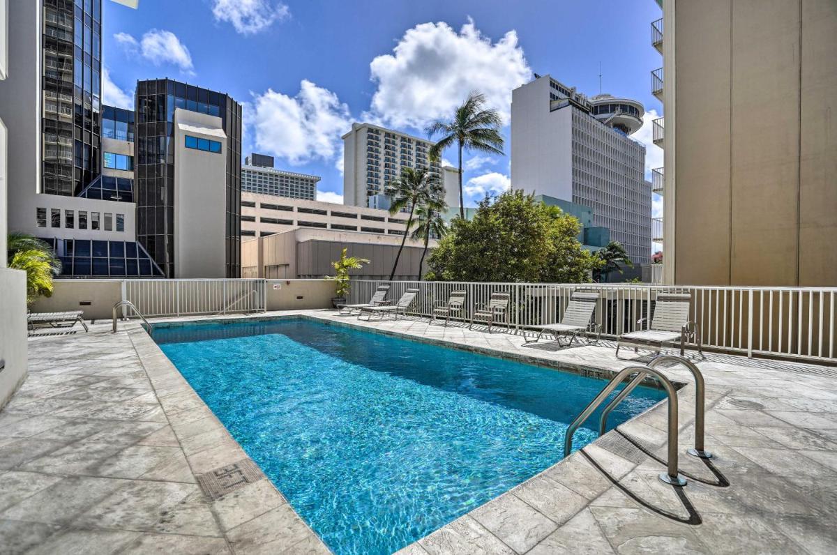 Centrally Located Vacation Rental in Waikiki! - Housity