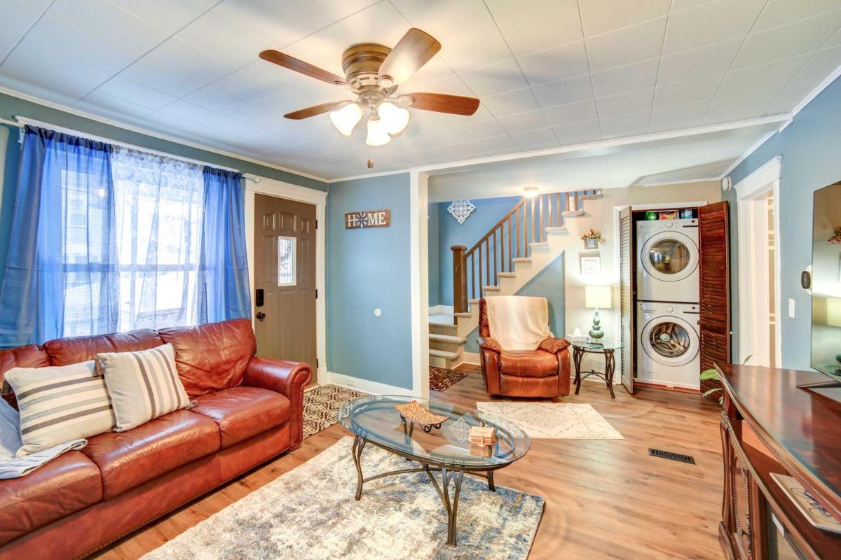 Charming Negaunee Home about 2 Mi to Teal Lake! - Housity