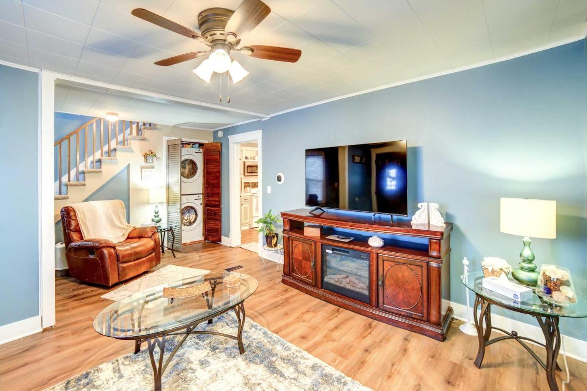 Charming Negaunee Home about 2 Mi to Teal Lake! - Housity