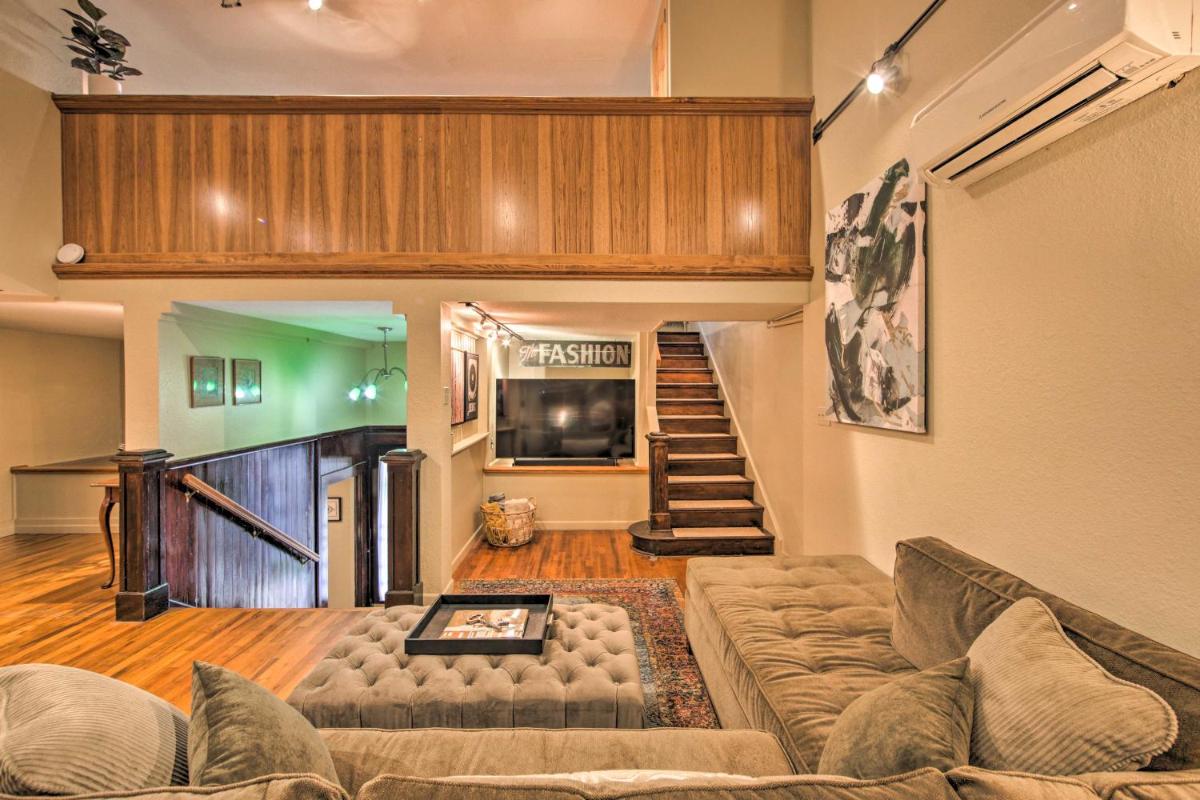 Updated Apartment in Historic Dtwn Marshall! - Housity