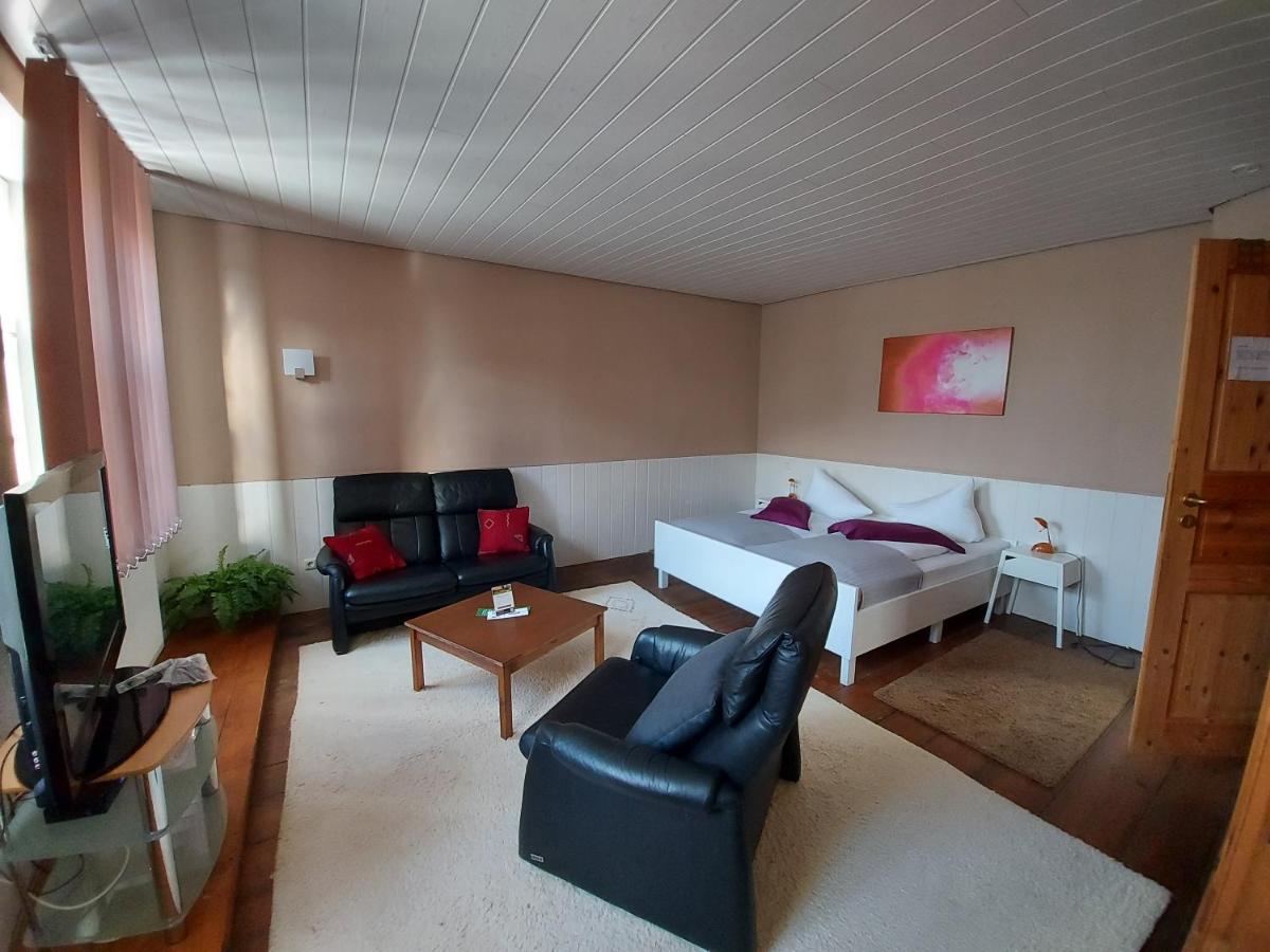 Hotelpension Pfarrhaus - Hizvo