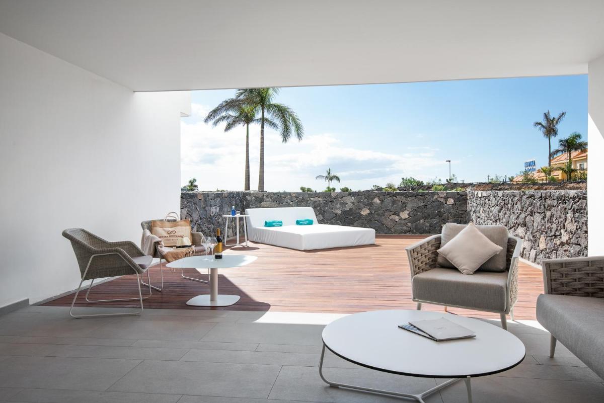 Piscina en o cerca de Royal Hideaway Corales Suites