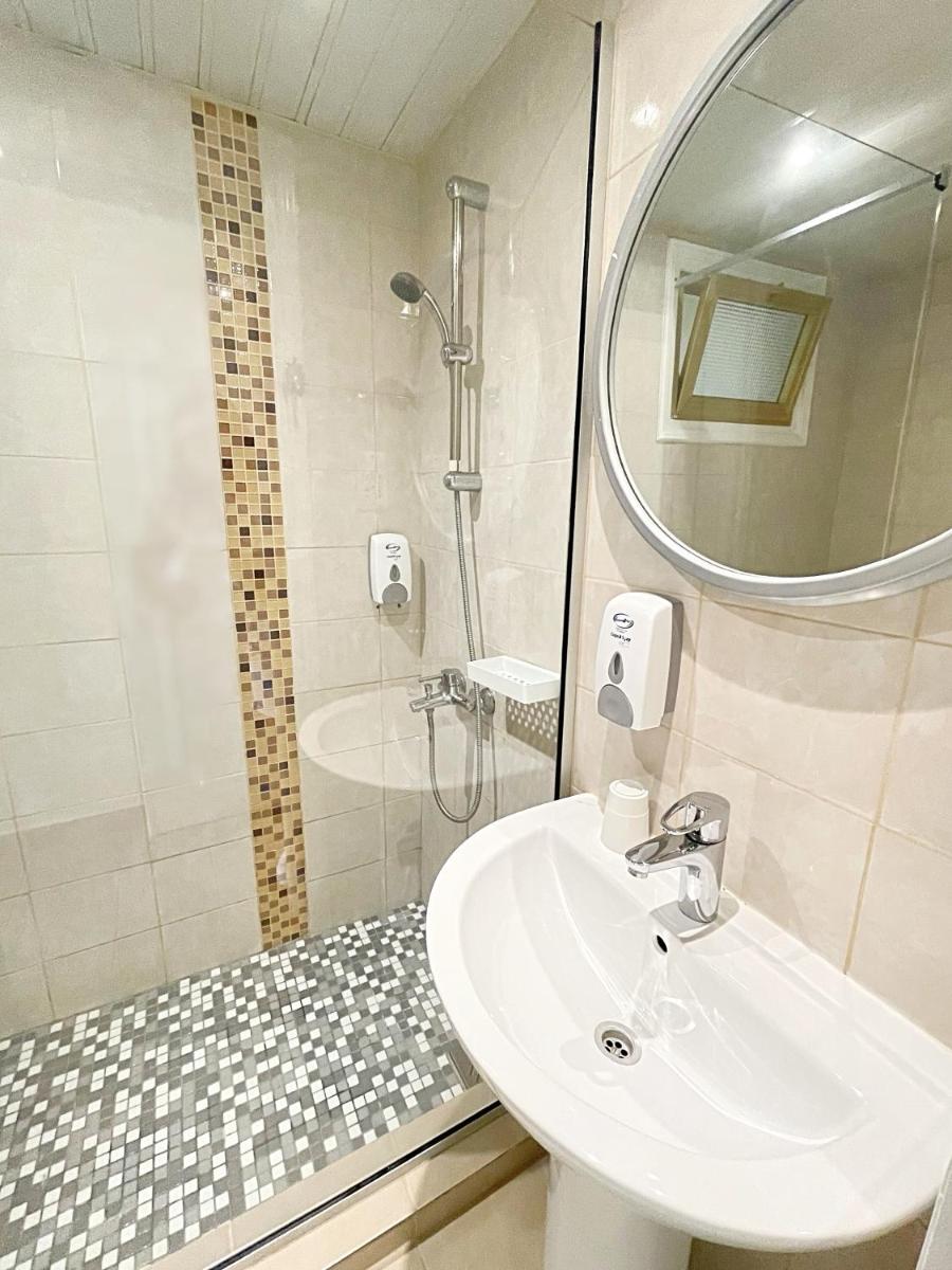 Antonis G. Hotel Apartments - Housity