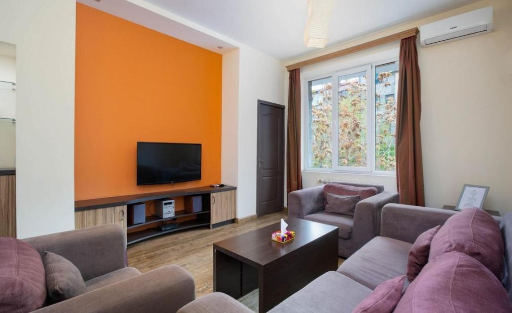 Suitetrails - Stay Inn Apartments on Nalbandyan 7-1