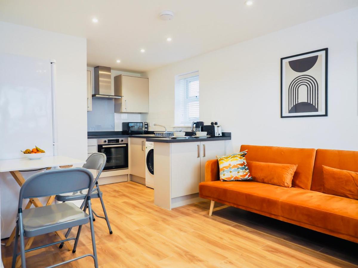 Private Parking Stylish Great Location - Housity