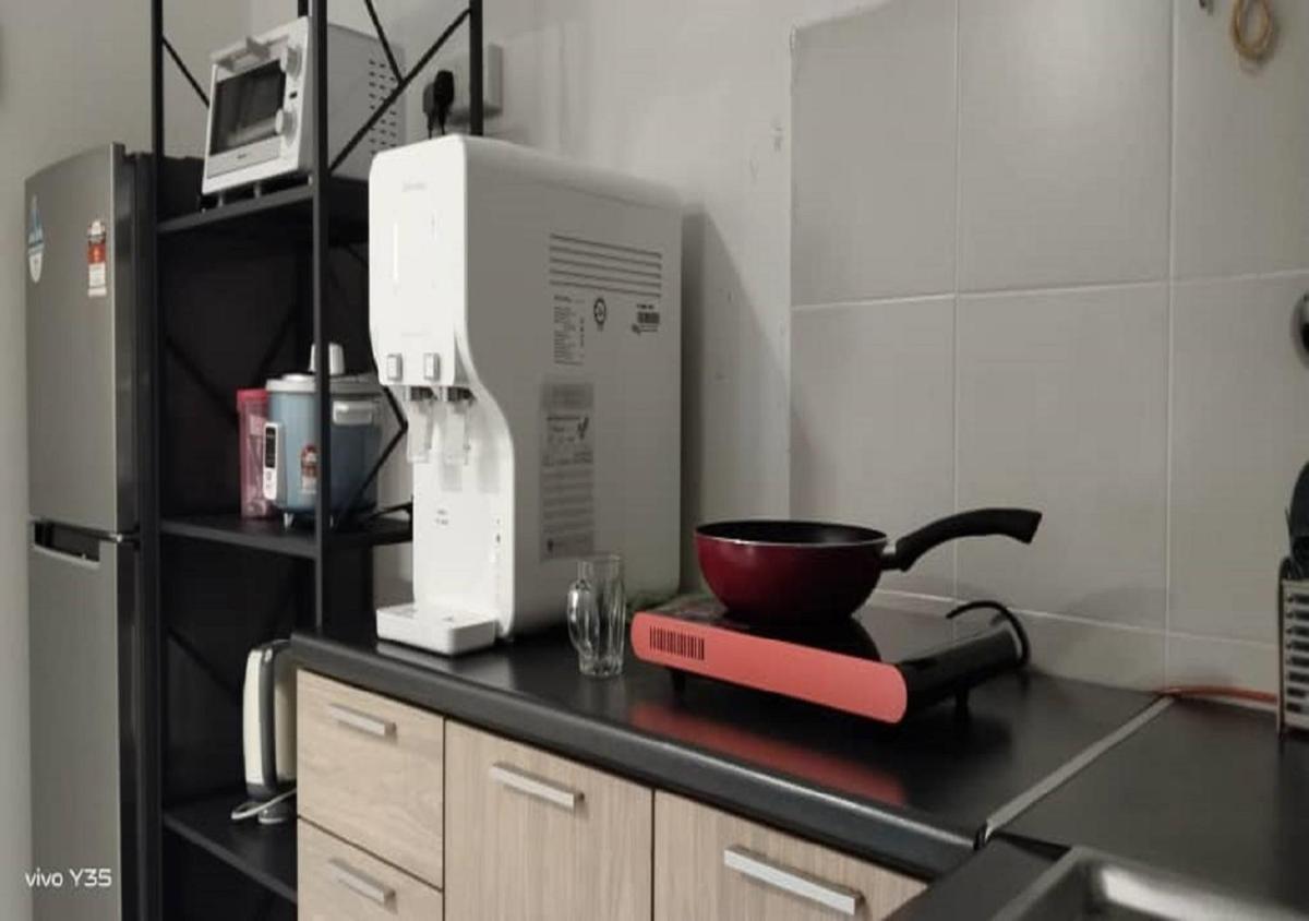 Kuantan GroundCrew Beachfront Homestay C-2-6 With NETFLIX and WASHER DRYER - Housity