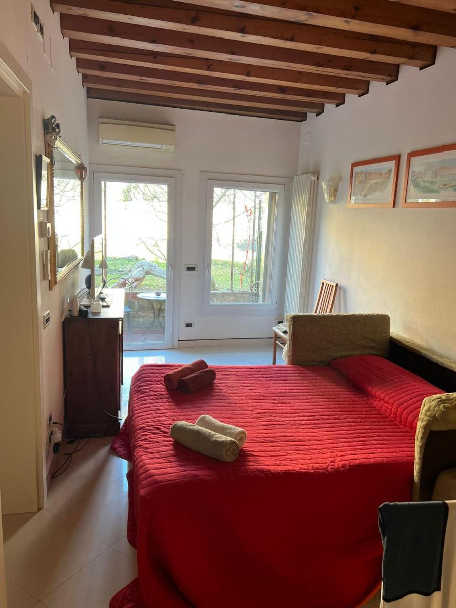 Suitetrails - Beatiful modern flat Venice centre with private lounge green area relax