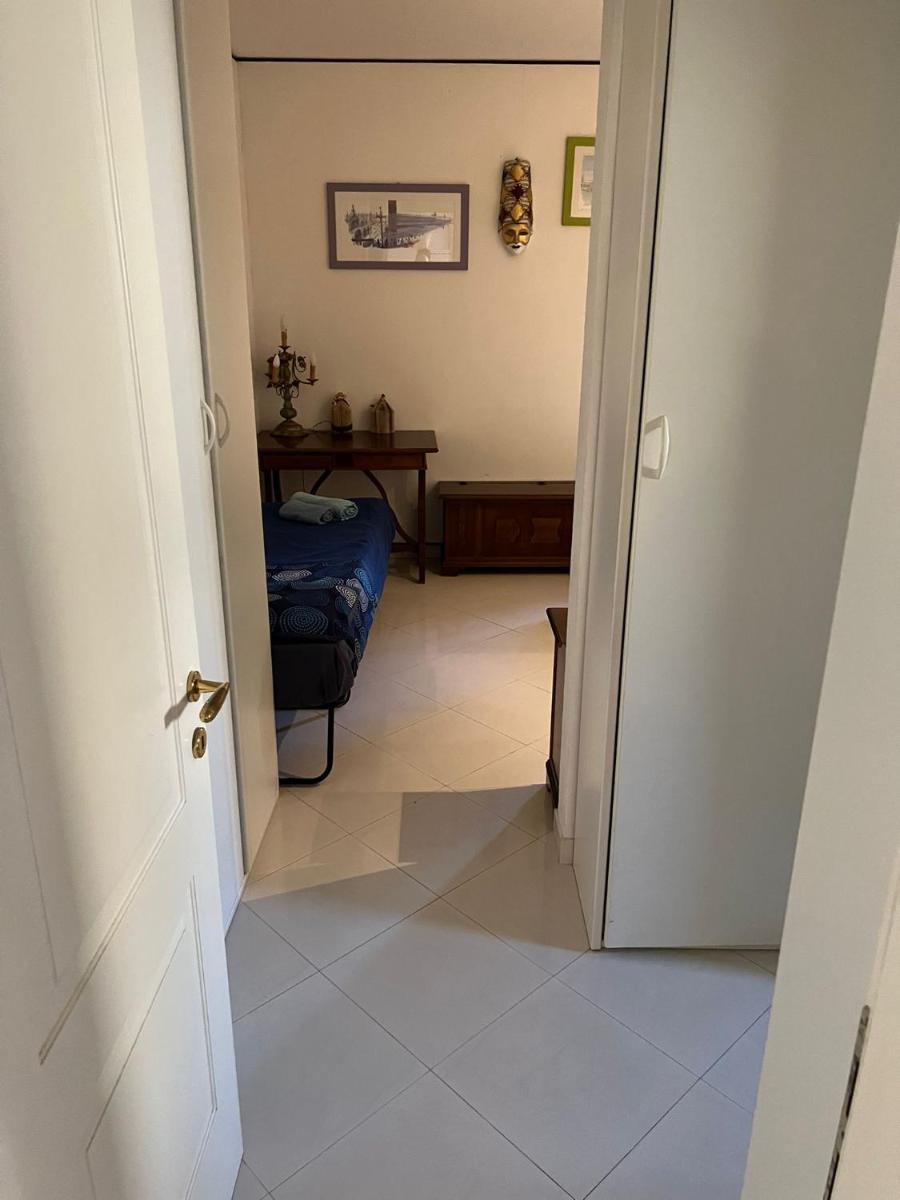 Beatiful modern flat Venice centre with private lounge green area relax - Housity