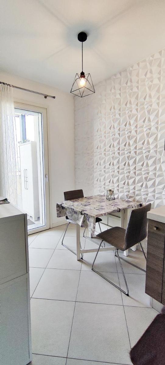 Bloom Modern House - Milano - Housity