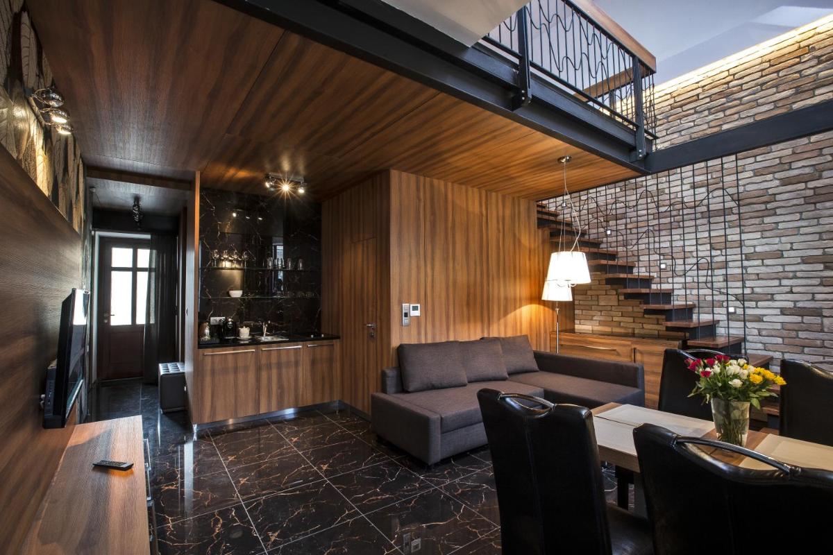 Zuckmann Villa - Housity