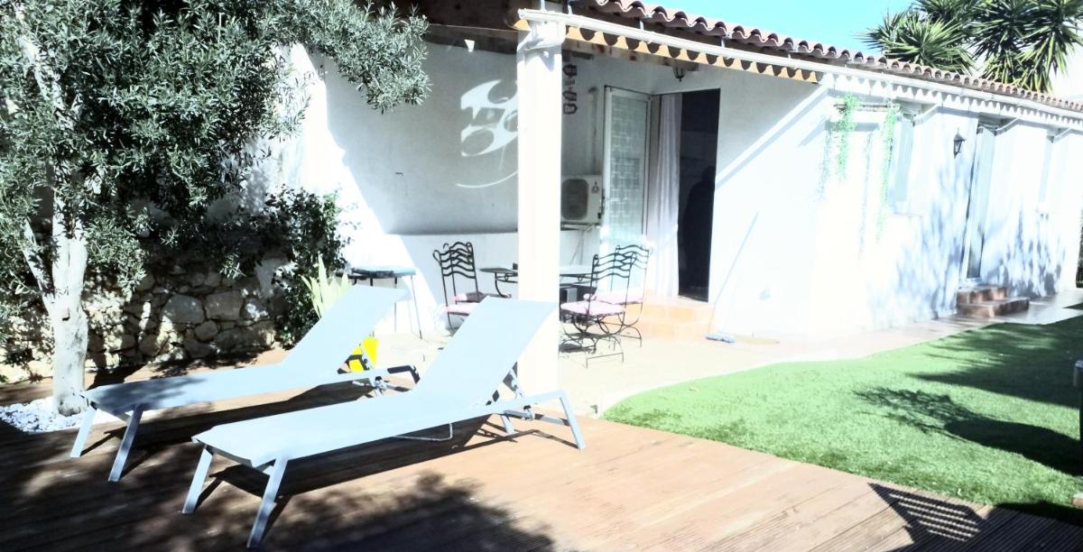Gite du stade Grand Studio 2 lits parking - Housity
