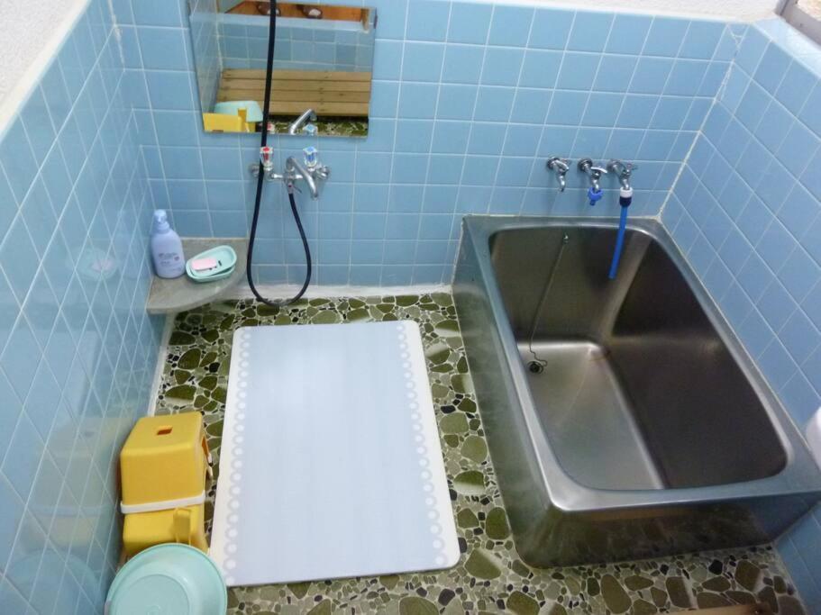 ■ウッドテラスでBBQ＆源泉掛け流し温泉付きの一棟貸切の貸別荘■伊豆(熱川)を遊びつくそう - Housity