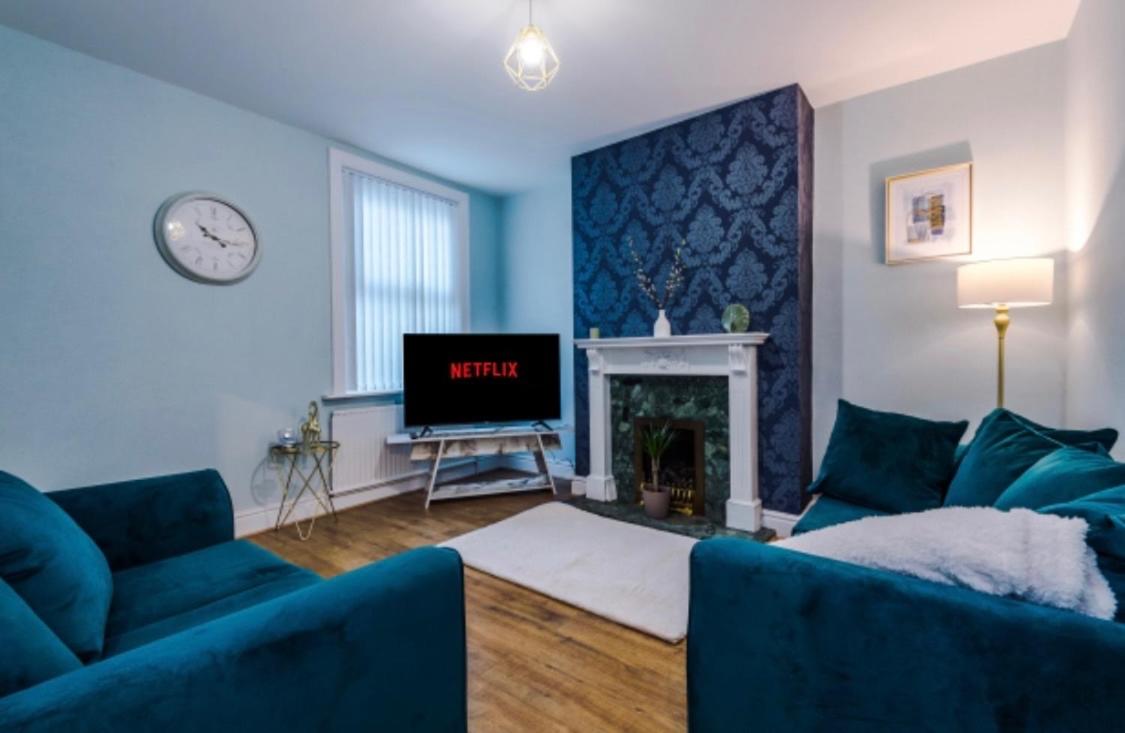 3 bed property, upto 8 guests near city Centre - Housity