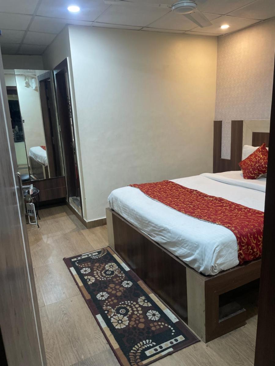 Hotel hari palace - Housity