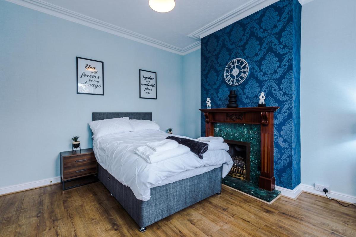 3 bed property, upto 8 guests near city Centre - Housity