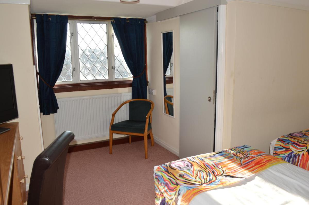 Hunters Lodge Hotel - Housity