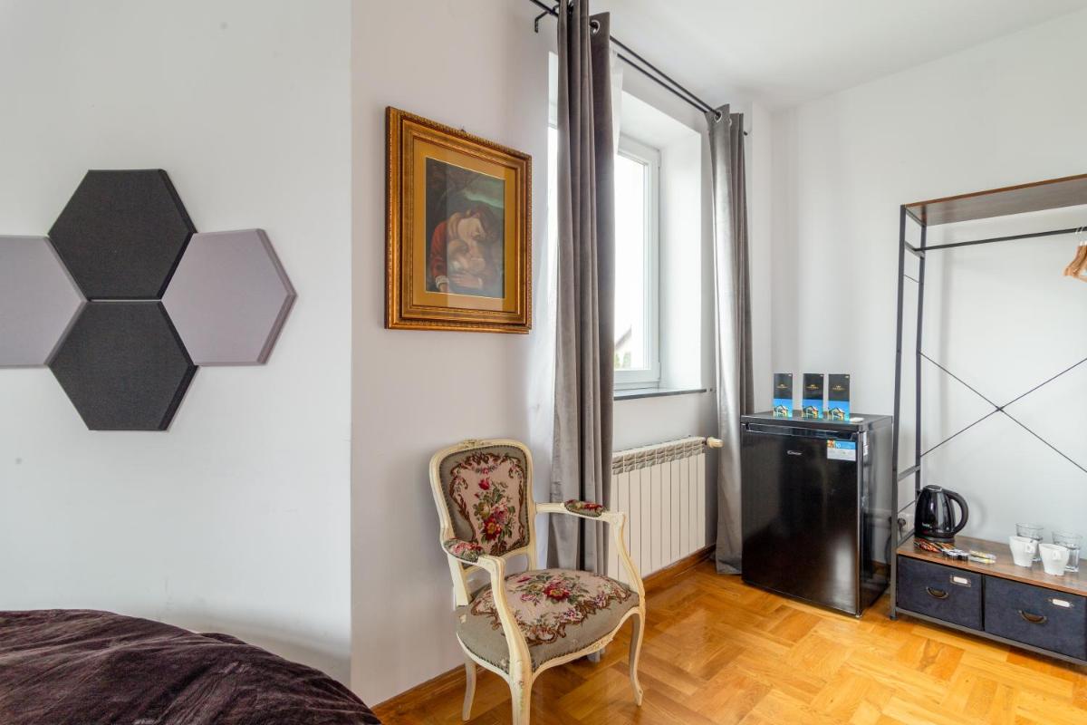 THE CASTLE Suites & Apartment - Free Parking - - Hizvo