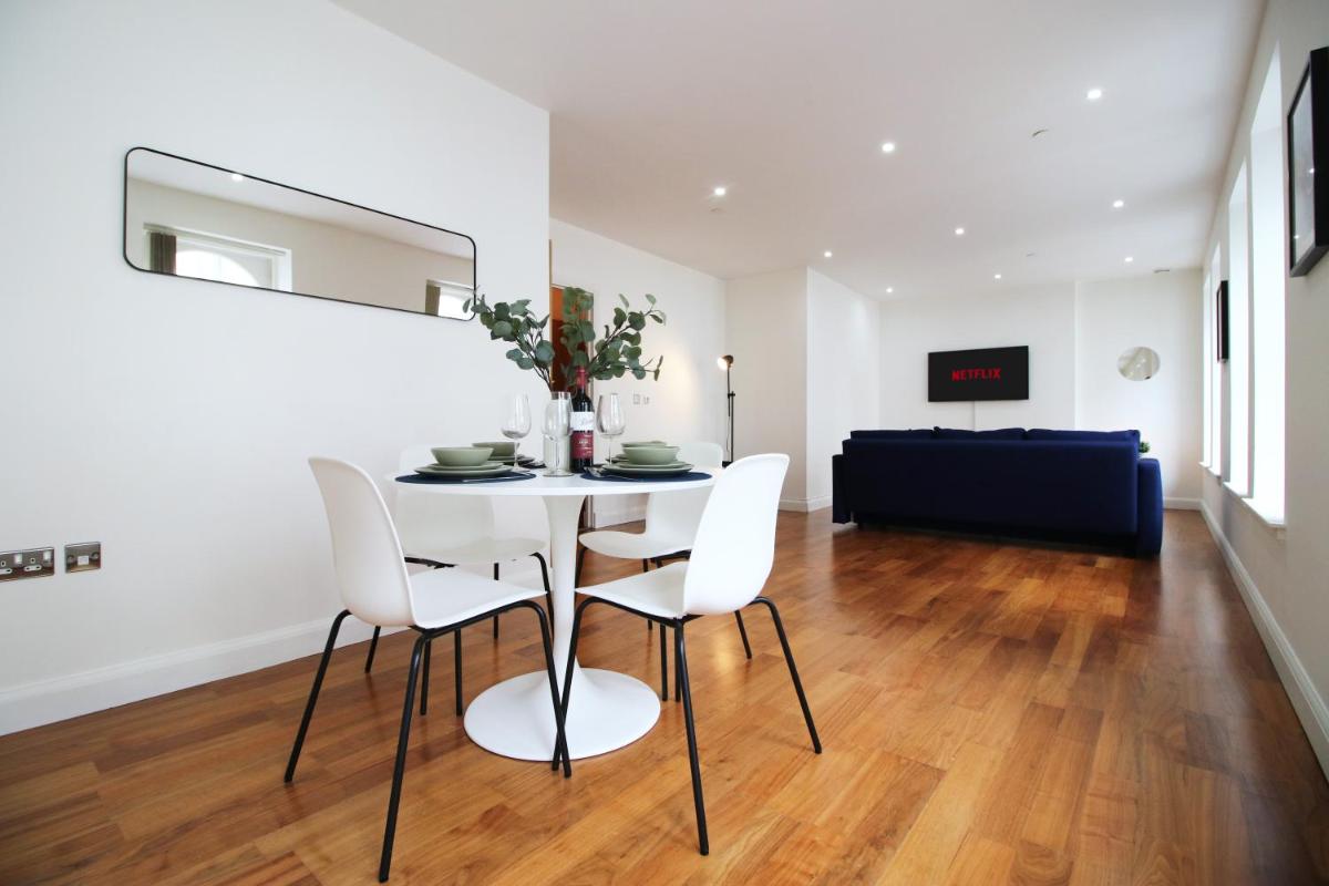 City Centre 306, Perfect for Work & Leisure - Housity