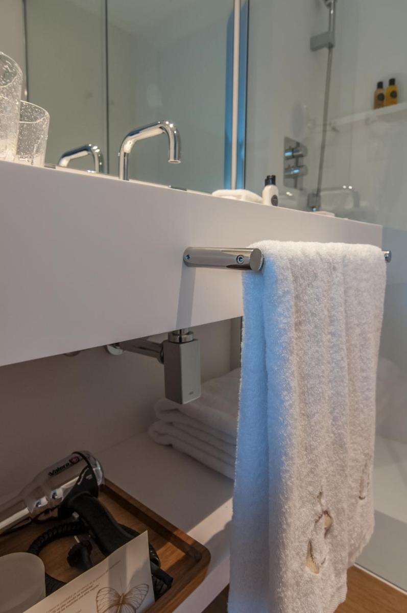 Un baño de Hotel Sorli Emocions