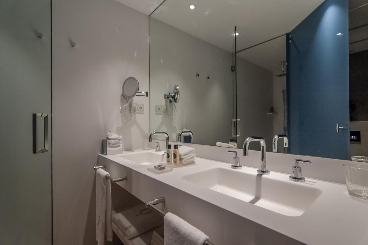 Un baño de Hotel Sorli Emocions