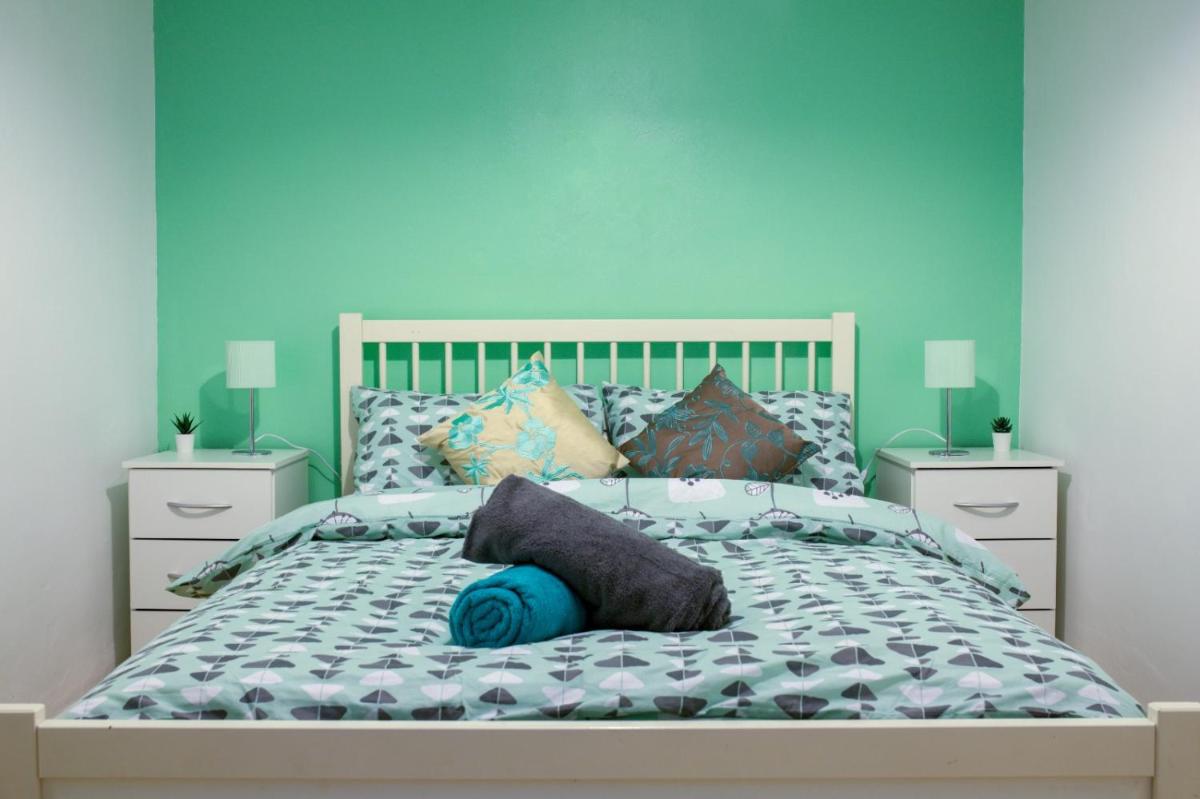 Premium Deals l Last-Minute Escape l Double Bed House l UK l Gaming Room l Komfy 3 bedroom cottage with Riverview l Perfect for Short or Long Stays - Housity