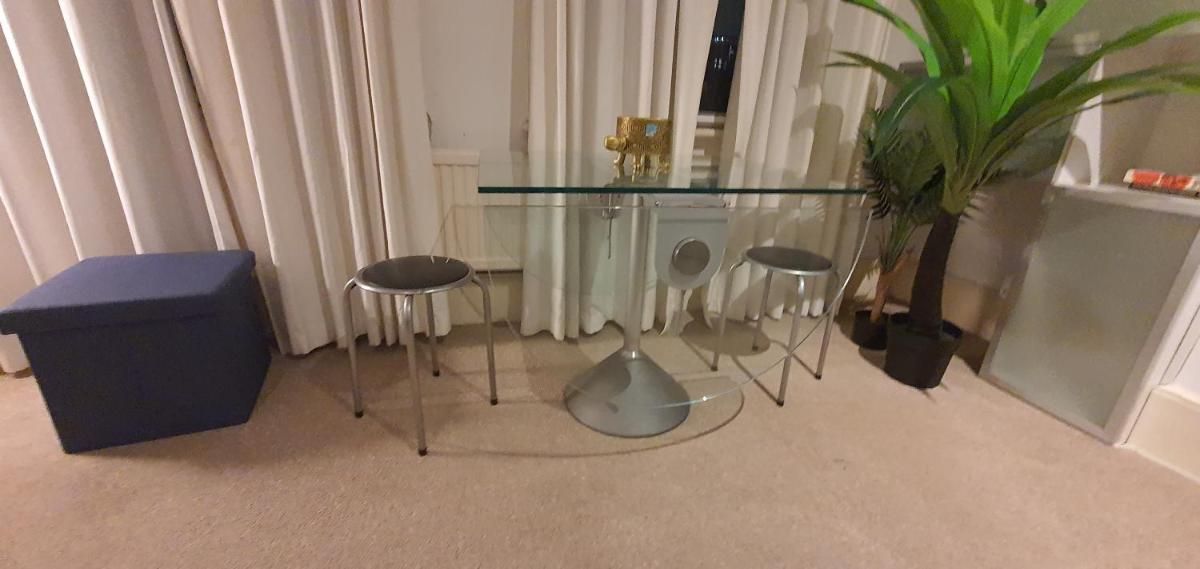 Walk to London Bridge En Suite Apartment with Kitchen - Housity