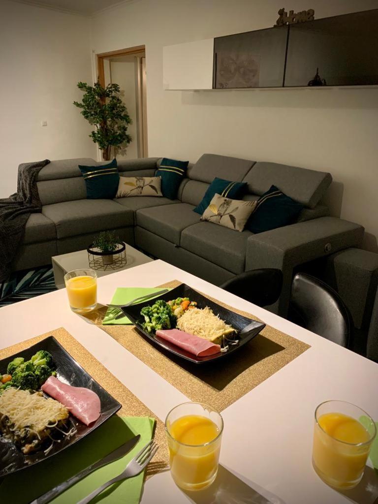 Grand appartement 2 chambres 5 pers max, vue panoramique avec parking - Housity
