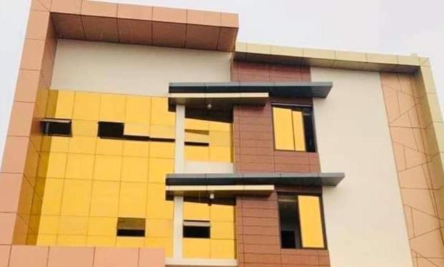 Golden Suites - Housity