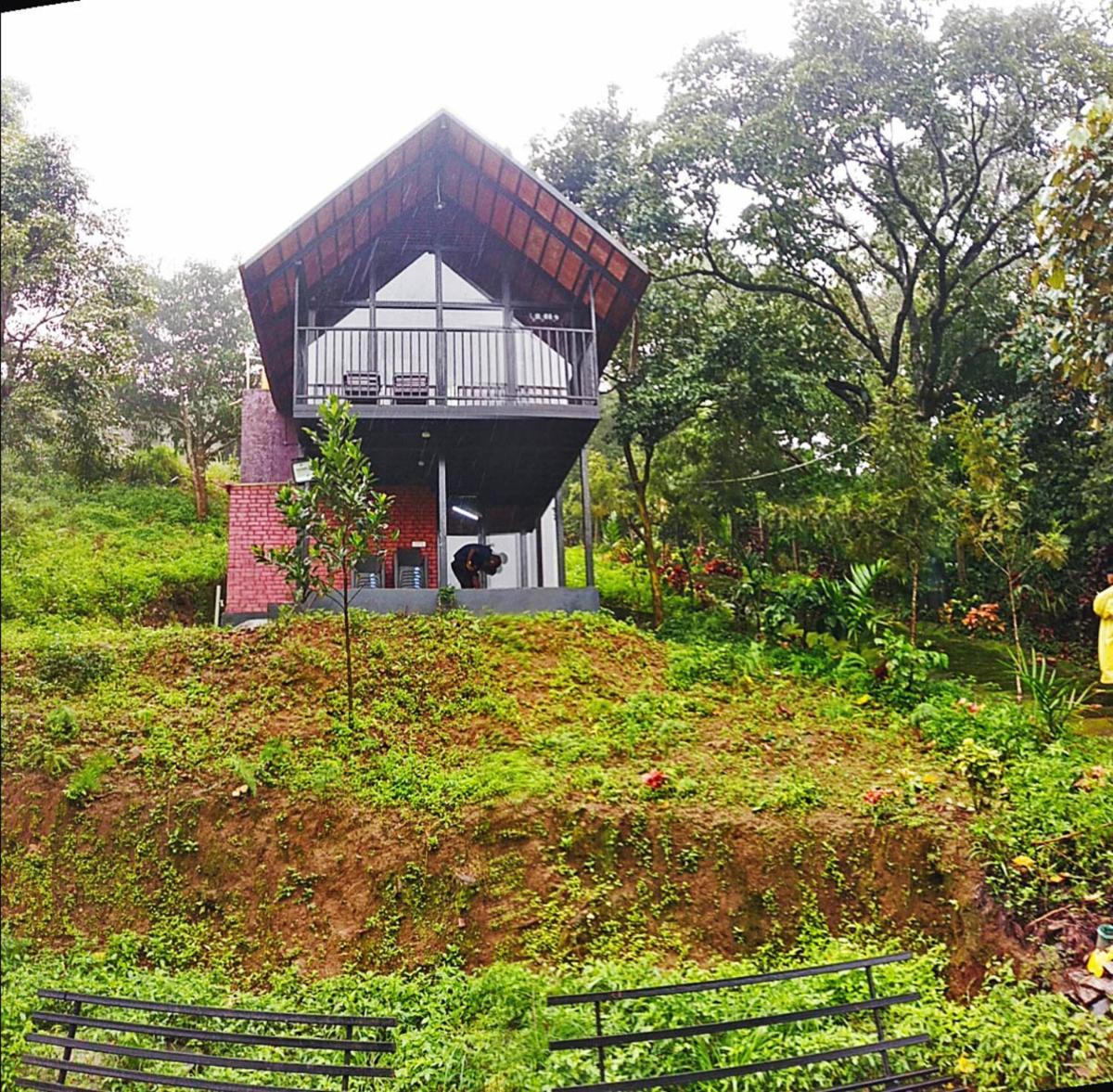 STAYMAKER Tranquil Caves And Resort - Housity