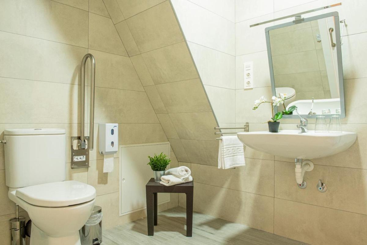 Bilbao ROOMS & KITCHEN Zorroza - Housity