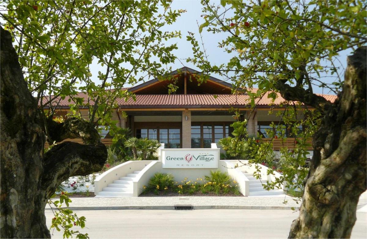 Green Village Eco Resort - Housity