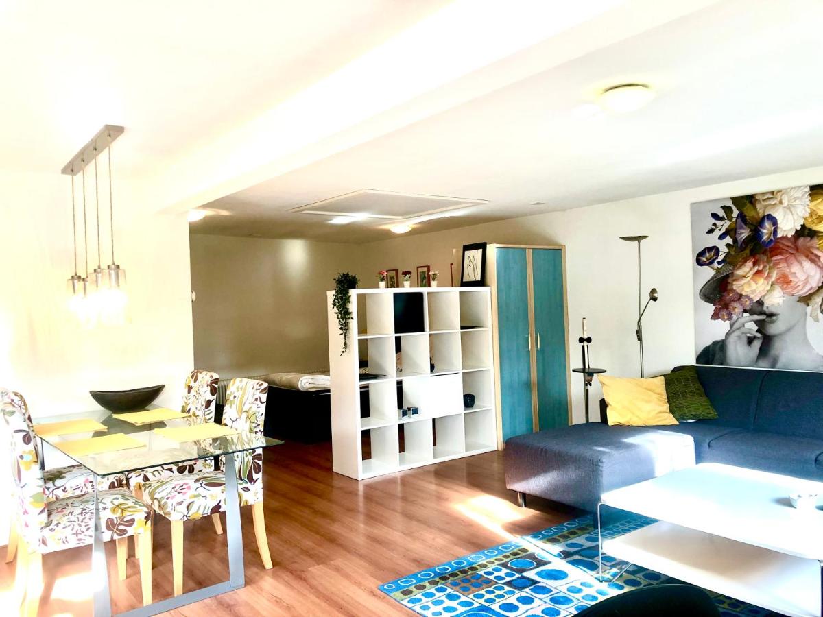 Big appartment in sunny privat garden - Housity