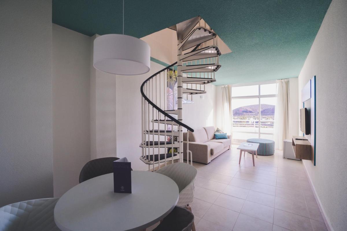 Imagen de la galería de Gara Suites Golf & Spa, en Playa de las Américas